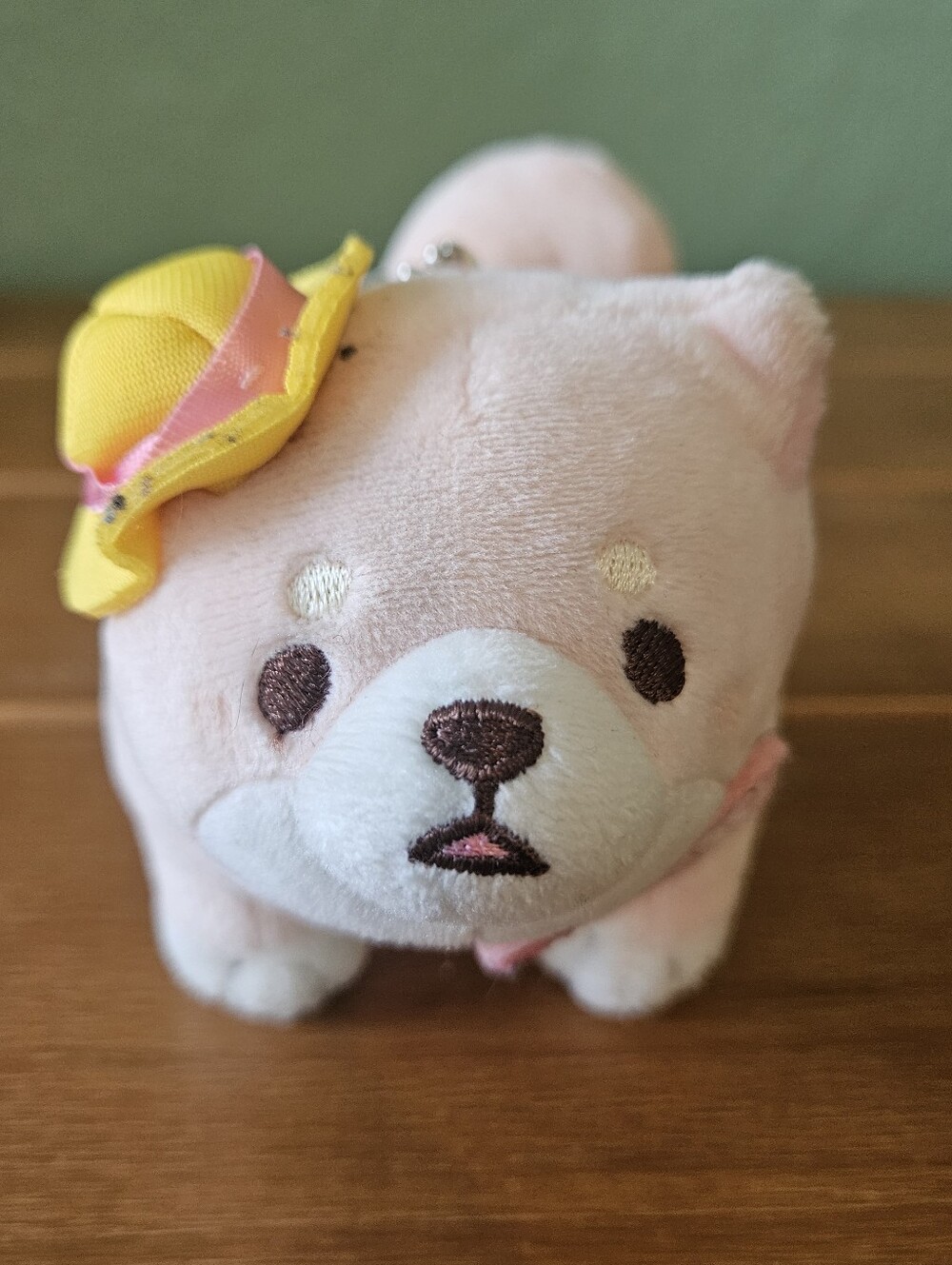 Chuken Mochi Shiba Plushie Charm - Sakura